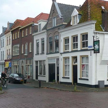 De Zilveren Karper IJsselmuiden Esterno foto